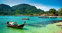 Private yacht charter to 皮皮岛, Phuket Thailand