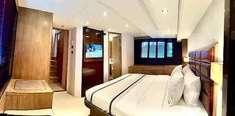  Luminar | 64ft Princess Yacht | Koh Samui
