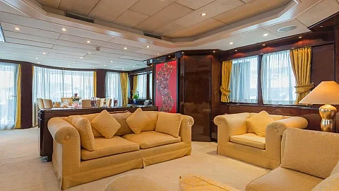  Piano | 112ft Heesen | Phuket