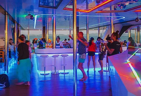  Dancing Queen | 112ft Custom Build | Phuket