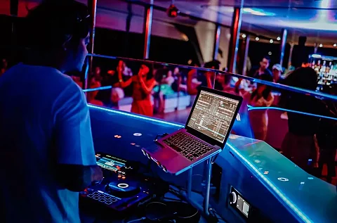  Dancing Queen | 112ft Custom Build | Phuket