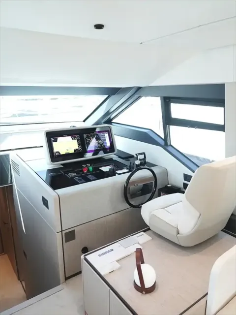  Crémant | 58ft Ferretti | Phuket