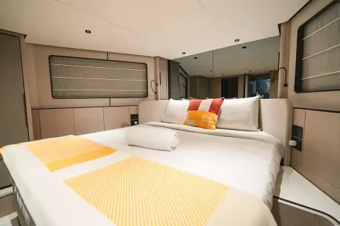  Crémant | 58ft Ferretti | Phuket