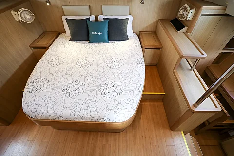  Sunshine | 44ft Aquila | Phuket