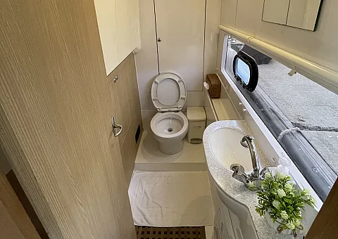  Flyer | 36ft Aquila | Krabi